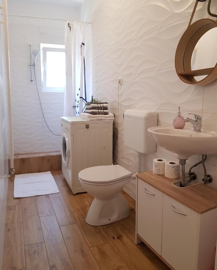 Apartman Lara Appartement Rijeka Buitenkant foto